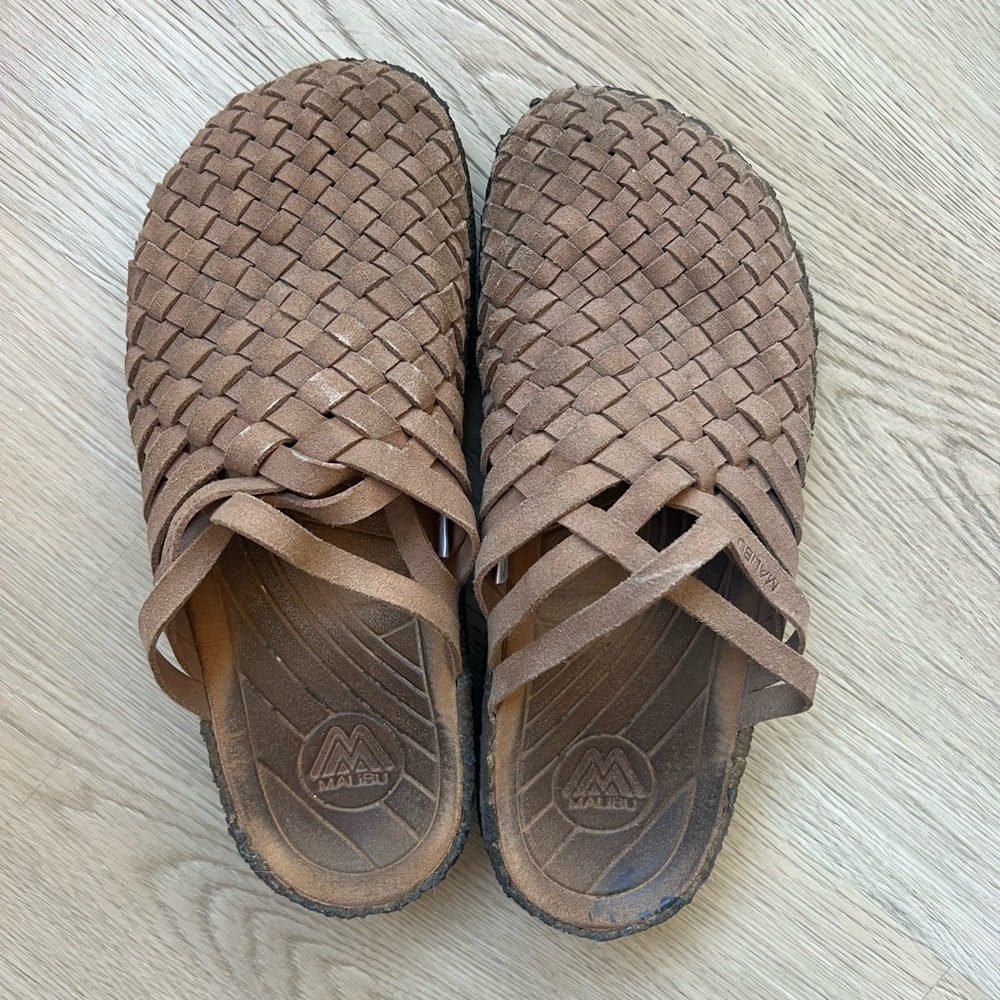 Malibu Colony Mule - vegan leather - whiskey